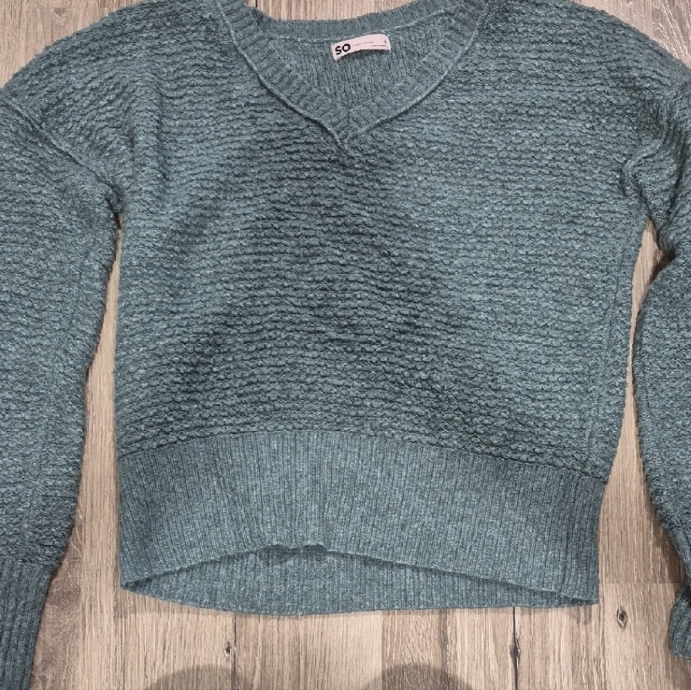 SO Green V-Neck Sweater with Ribbed Texture